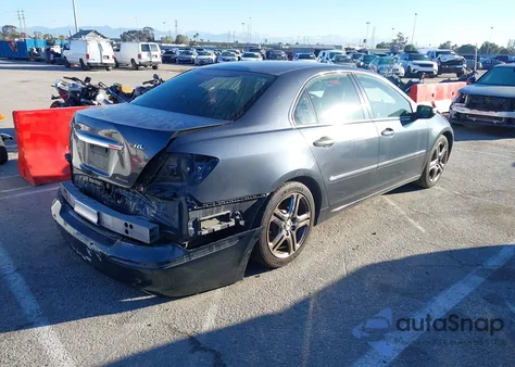 2008 Acura Rl 3.5 z USA, uszkodzony, nr VIN JH4KB16608C003977
